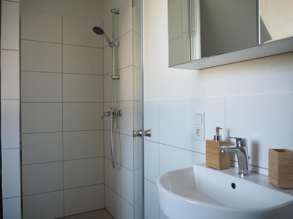 Gemuetliche Wohnung Im Zentrum, Kaffeevollautomat, Smart Tv Idar-Oberstein Luaran gambar