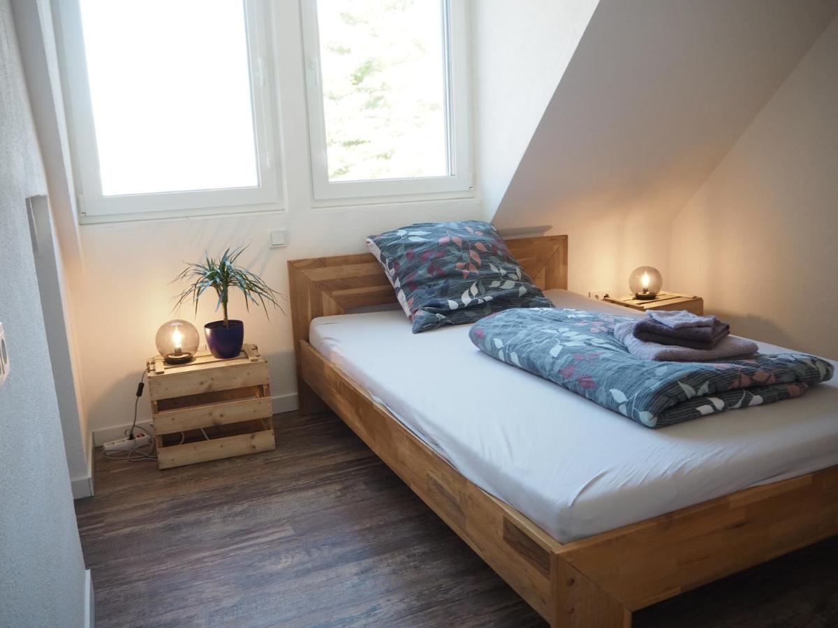 Gemuetliche Wohnung Im Zentrum, Kaffeevollautomat, Smart Tv Idar-Oberstein Luaran gambar